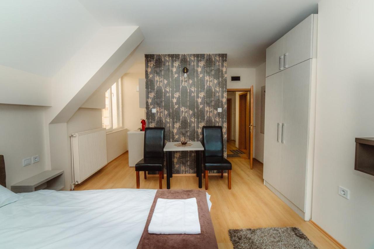 Duga Apartmani Kragujevac Ngoại thất bức ảnh