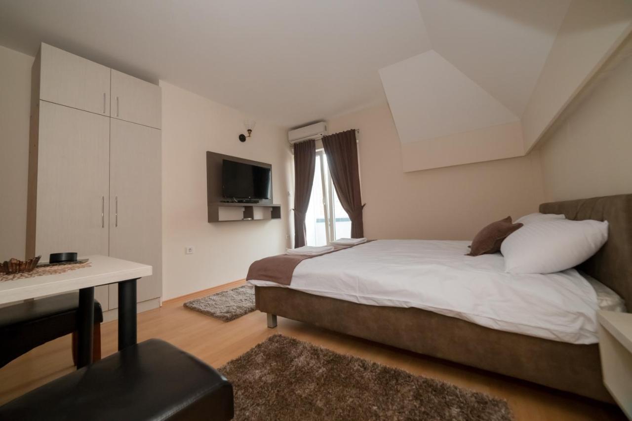 Duga Apartmani Kragujevac Ngoại thất bức ảnh