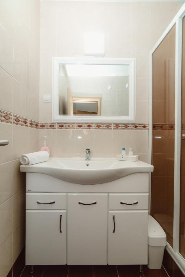 Duga Apartmani Kragujevac Ngoại thất bức ảnh